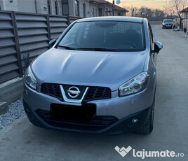 Nissan Qashqai masina