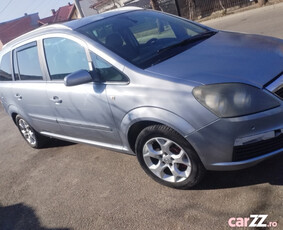 Se vinde opel zafira b