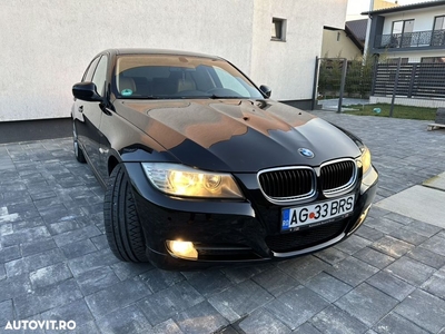 BMW Seria 3 318d DPF Aut. Edition Exclusive