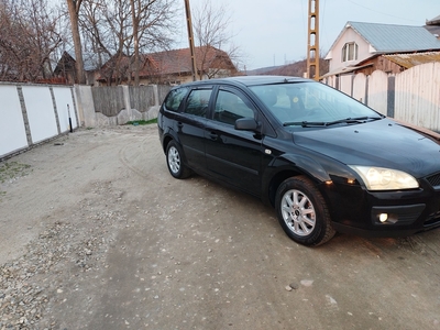 Ford Focus 1 6 GPL Milcovu din Deal