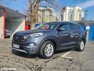 Hyundai Tucson blue 1.7 CRDi 2WD DCT Style