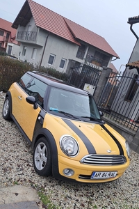 Mini Cooper - benzina 1.6 - km putini și reali Arad