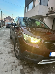 Opel Crossland X,Impecabil