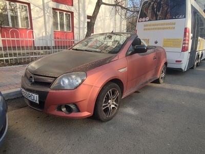 Vand opel tigra twintop. Pret fix. Bucuresti Sectorul 4