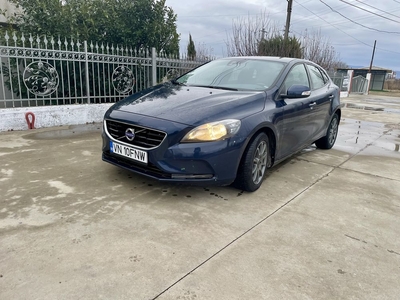 Vând VOLVO V40 , 1,6 D INSCRISA , Import Olanda, Services făcut Focsani