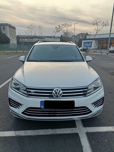 Volkswagen Touareg R-Line Targoviste