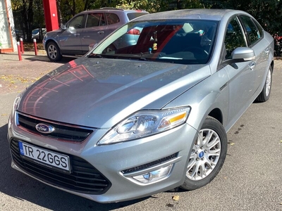 Ford Mondeo Masina este intr