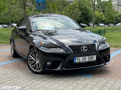 Lexus Seria IS 200t Executive Plus