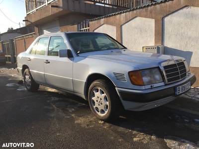 Mercedes-Benz W124