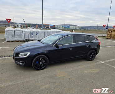 Liciteaza-Volvo V60 2016