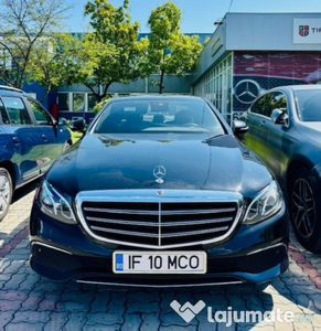 Mercedes-Benz E200 Superb - Eleganță și Performanță la Superlativ