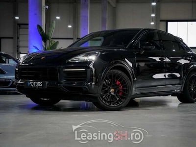 Porsche Cayenne GTS Coupé 4.0 V8 - ACC - HUD - sportchro