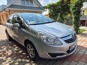 Opel Corsa 1.4 16V Catch me now