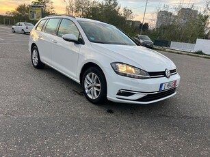 Volkswagen Golf 1.6 TDI (BlueMotion Technology) Comfortline