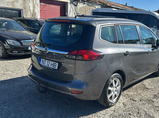 Opel zafira tourer