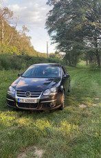 Vând vw jetta sau schimb