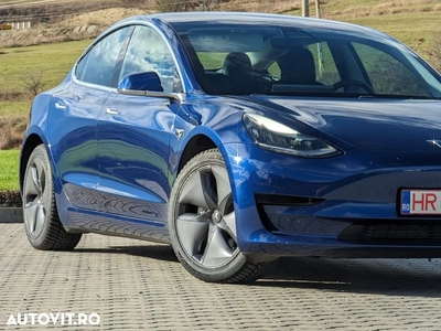 Tesla Model 3 Standard Reichweite Plus Hinterradantrieb