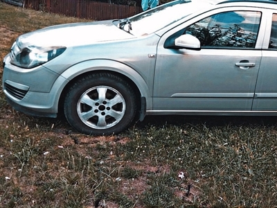 Vând Opel Astra H