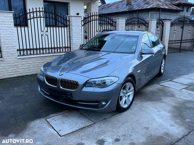 BMW Seria 5 520d Sport-Aut.