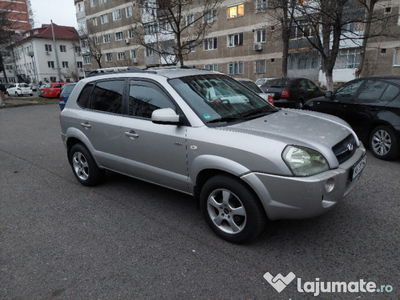 Hyundai Tucson 4x4 / 2.0 diesel