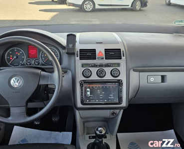 Liciteaza-Volkswagen Touran 2009