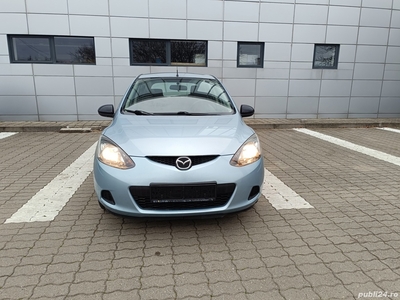 Mazda 2 . Benzina 1.3..80 cp