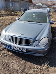 Mercedes Benz e270 s211