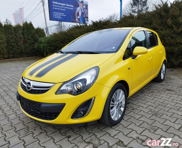 Opel CORSA Color edition, 2012, impecabil