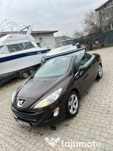 Peugeot 308 CC decapotabilă