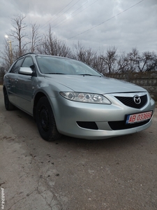 Vînd Mazda 6