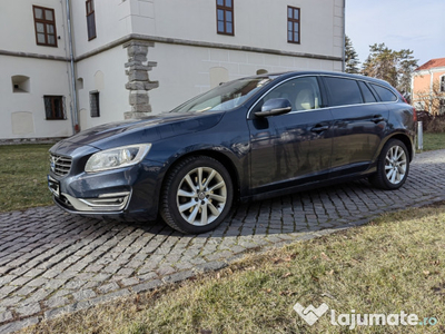 Volvo V 60 D4, SUMMUM