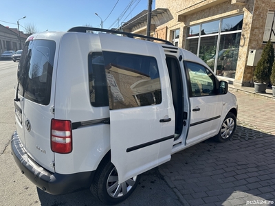 VW Caddy 2011 2.0 TDI 103 KW 140 CP Navigatie,Dublu climatronic