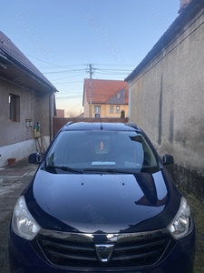 Dacia Lodgy, 5 locuri, 5.000 euro