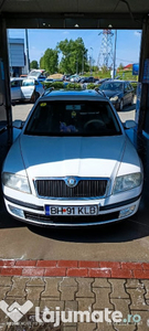 Skoda Octavia masina