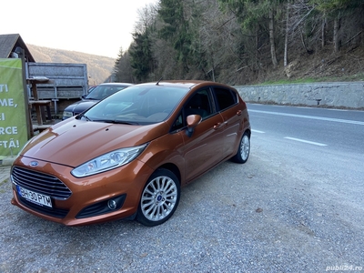 Vand Ford Fiesta Titanium Ecoboost benzina - achizitionata de noua