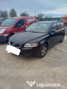 Volvo v50 anul 2009 second hand