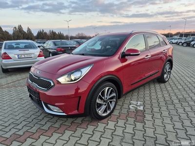 = KIA NIRO Aut. 1.6 Hybrid Piele Navi Xenon Led 2017 E6 Inmat. = 17.490 e. =