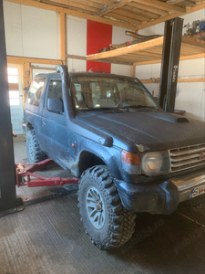 Mitsubishi pajero mk2 2.5td