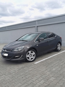 Opel Astra J facelift, 1.6 diesel, 136CP, EURO 6, echipare COSMO