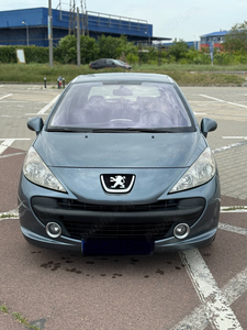 Peugeot 207 1,6 hdi 90 CP