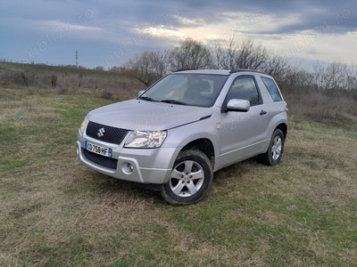 Suzuki Grand Vitara III 1.9 DDiS 2 usi