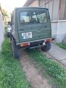 Suzuki Samurai anul 2001 benzina