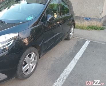 Renault Scenic 2012