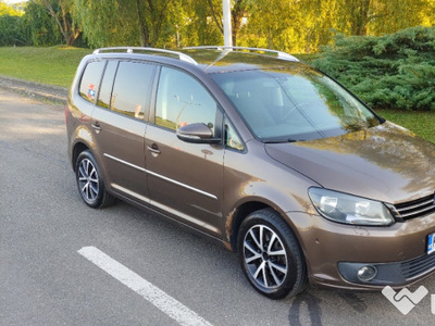 Volkswagen Touran VW Touran 2011 DSG Highline 5 locuri