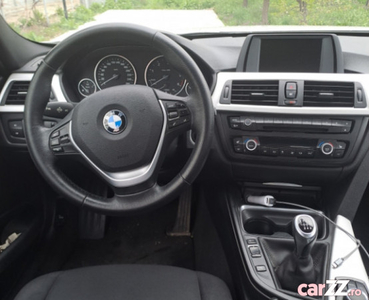 Bmw seria 3 an 2013 manuala.