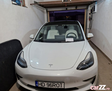 Liciteaza-Tesla Model 3 2023