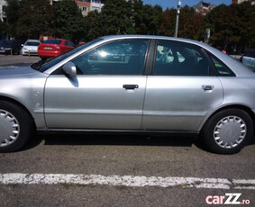 Audi A4 b5 anul 1995 motor. benzină. 1600.