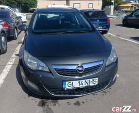 Liciteaza-Opel Astra 2012