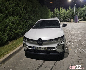 Renault Megane ETECH Electric versiune TEHNO 60KW pompa de caldura