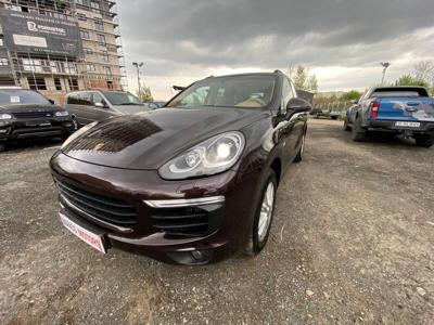 Porsche Cayenne Dotari: Audio si tehnologie: